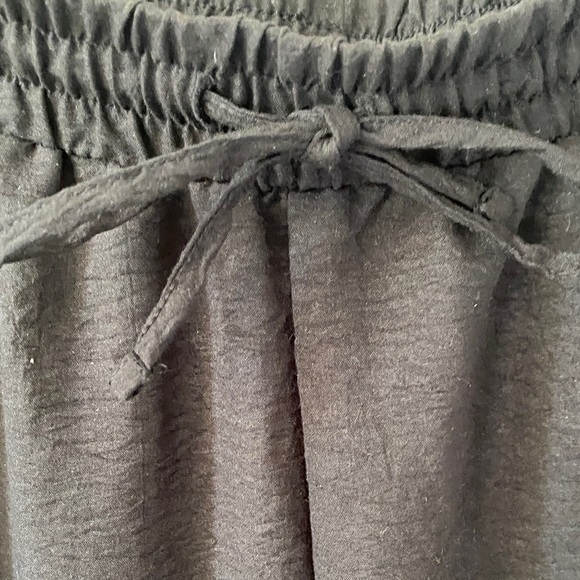 Chic Black Wide Leg Women's Pants - Picture 3 of 5